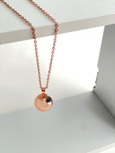 Cargar imagen en el visor de la galería, Bola ISIS. BYBEEBALL