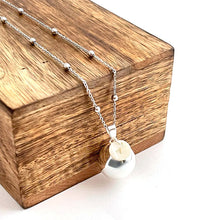 Cargar imagen en el visor de la galería, Bola VEGA. BYBEEBALL