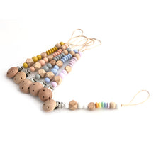 Cargar imagen en el visor de la galería, Chupeteros silicona y madera variados