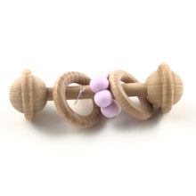 Cargar imagen en el visor de la galería, Sonajero mordedor tipo pesa en color lila