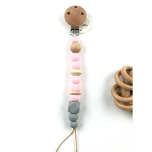 Cargar imagen en el visor de la galería, Chupeteros Silicona y madera Anillas Rosa y Gris