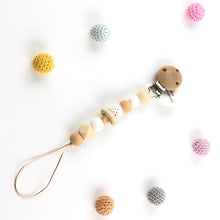 Cargar imagen en el visor de la galería, Chupetero new born texturas natural