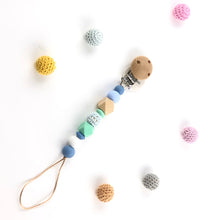Cargar imagen en el visor de la galería, Chupetero new born texturas azul y mint
