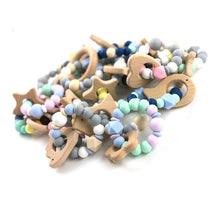 Cargar imagen en el visor de la galería, Mordedores silicona y madera diferentes modelos
