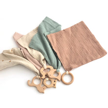 Cargar imagen en el visor de la galería, Gasas de apego con mordedor varios colores