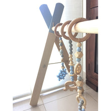Cargar imagen en el visor de la galería, play gym azúl bebe con juguetes gris, beige i azúl