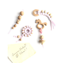 Cargar imagen en el visor de la galería, Bolsa de tesoros bebé en color rosa