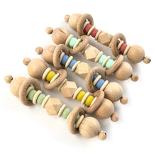 Cargar imagen en el visor de la galería, Sonajero mordedor slim en varios colores