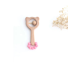 Cargar imagen en el visor de la galería, Sonajero mordedor oso rosa