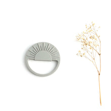 Cargar imagen en el visor de la galería, Mordedor sunset gris