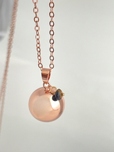 Cargar imagen en el visor de la galería, Bola ISIS con piedra natural. BYBEEBALL

